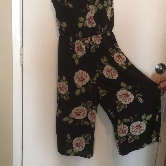 As U Wish woman’s beautiful jump dress - Picture 2 of 7